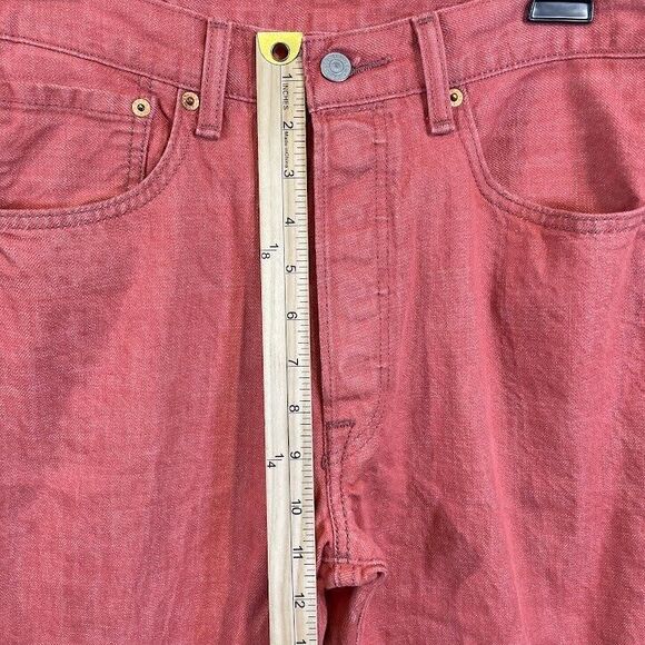 Levis 501 White Oak Cone Denim Jeans

These fit like size 30 waist 32 inseam - Picture 5 of 10